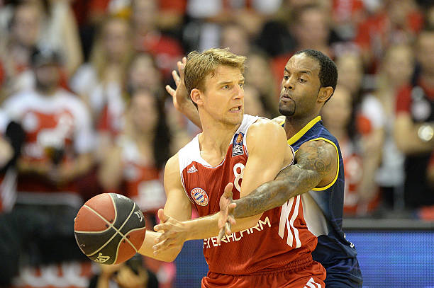 的前提下稳 的前提下稳