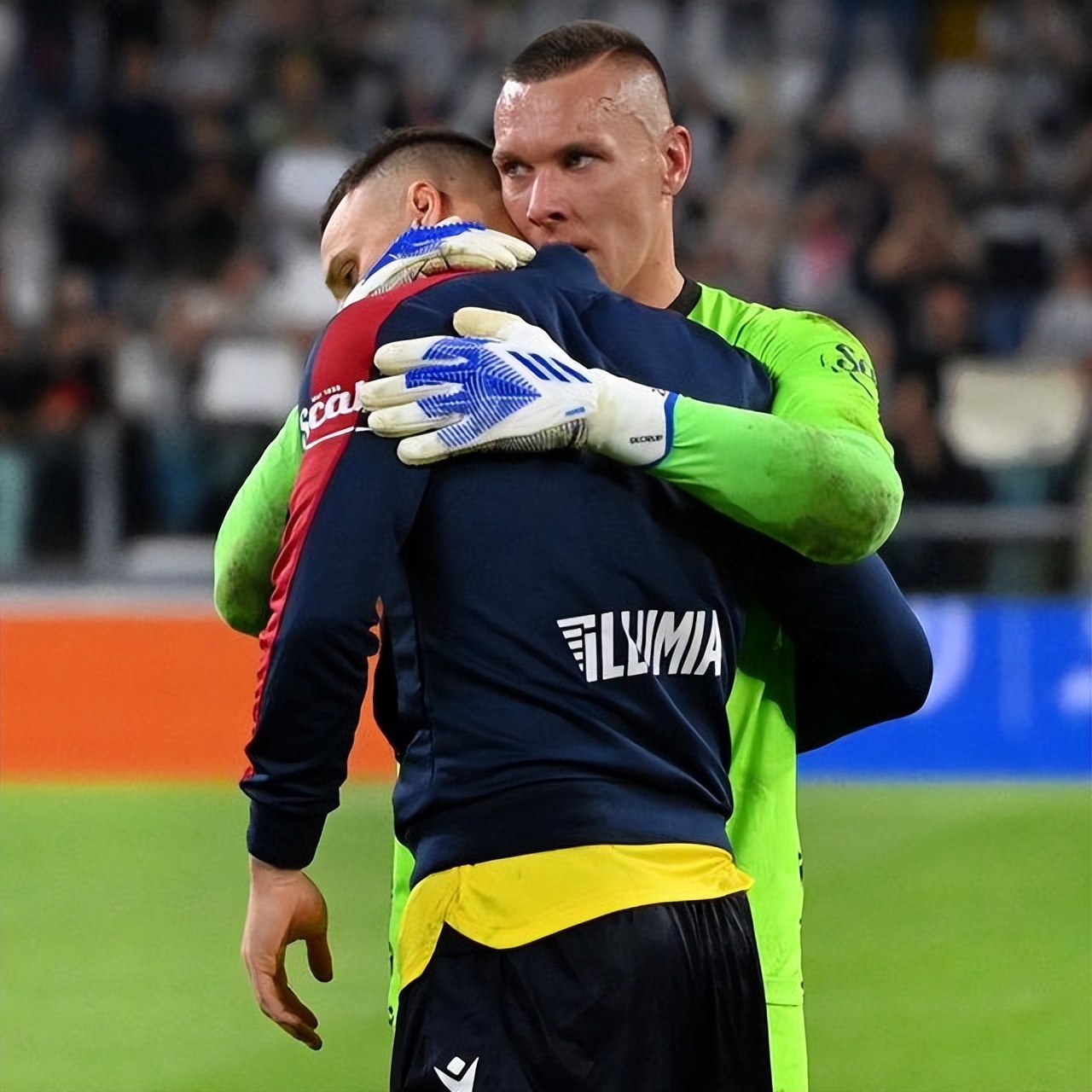 比尔多次被 比尔多次被